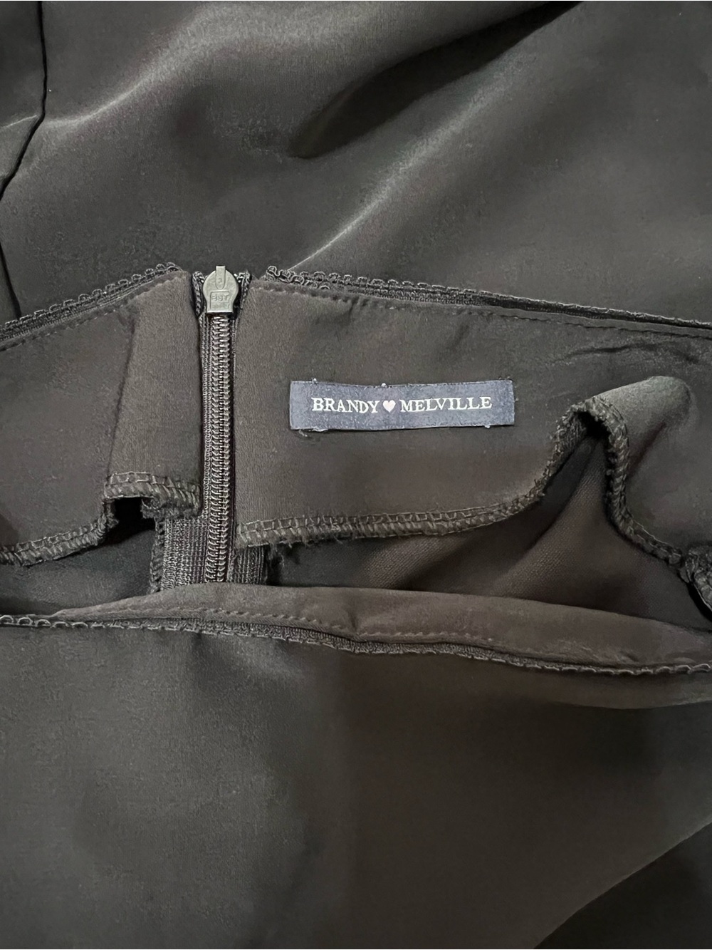 Brandy Melville black mid skirt - Picture 5 of 5
